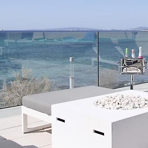 Villa met Uitzicht op het Strand